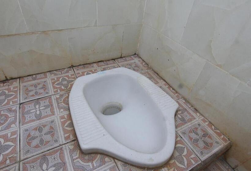Номер Deluxe, Oyo Life 93154 White Kos Jenggala