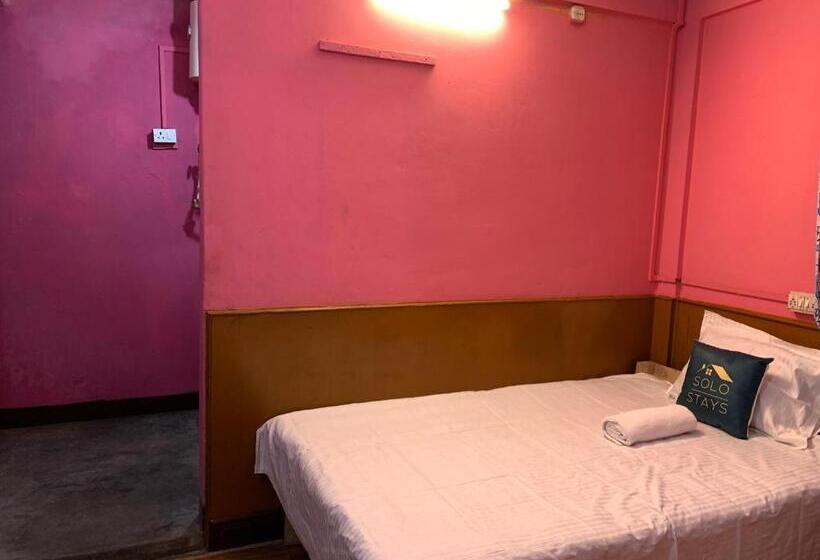 Quarto Triplo Estandar, Solo Stays   Backpacker Hostel