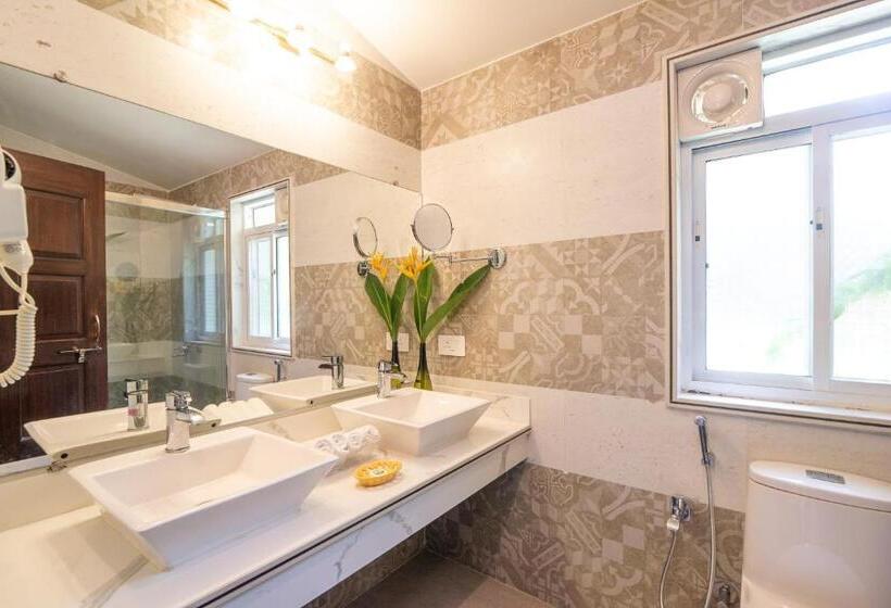 Family Suite, Sashas Holiday Village