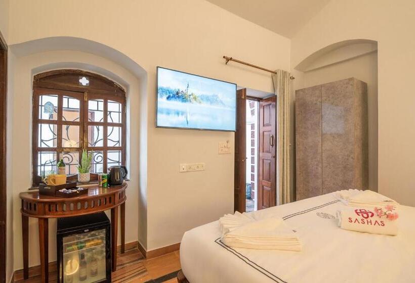 Стандартный Номер Кровать Кинг, Sashas Holiday Village