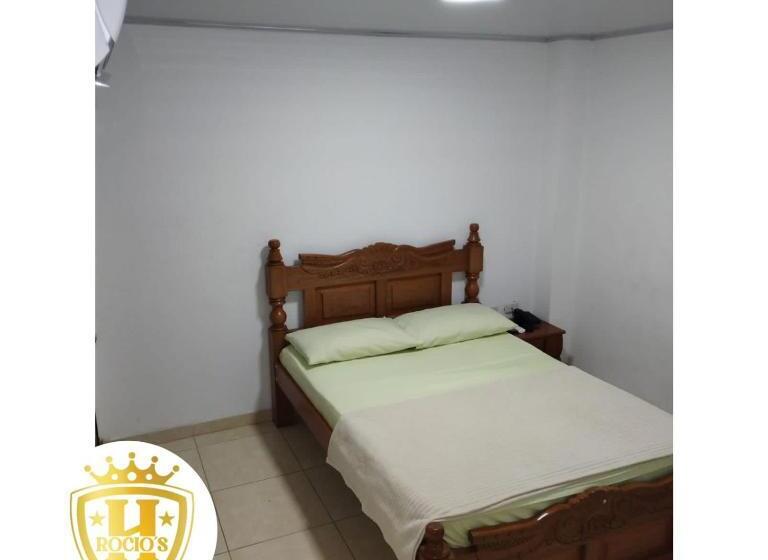 اتاق اکونومی, Rocios