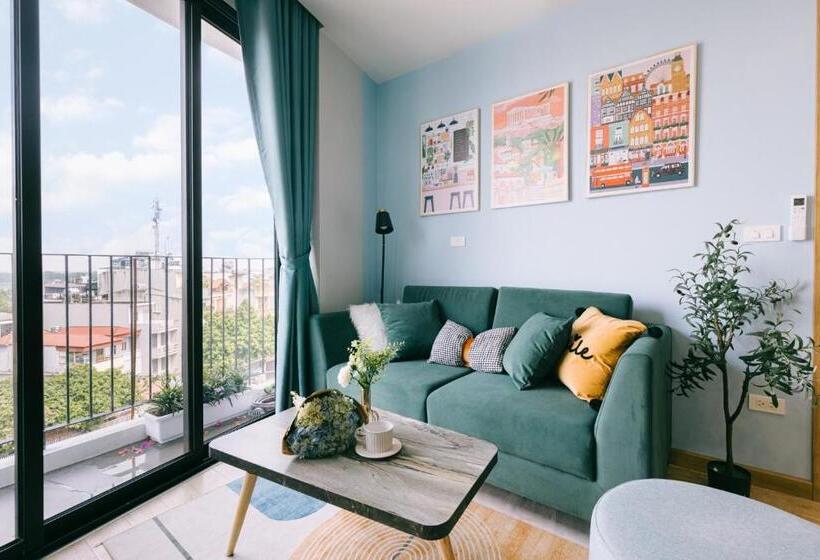 سوئیت با بالکن, Crescendo Urban Stay   Stay 24h