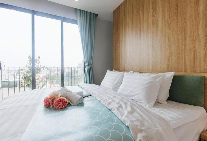 1 Bedroom Apartment Lake View, Crescendo Urban Stay   Stay 24h