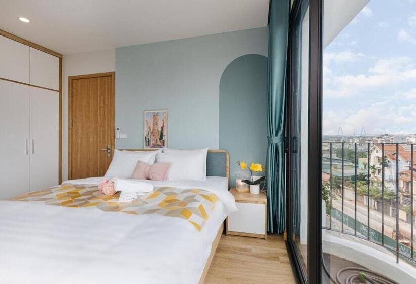 سوئیت با بالکن, Crescendo Urban Stay   Stay 24h