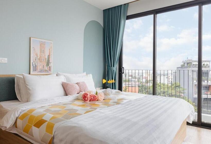 سوئیت با بالکن, Crescendo Urban Stay   Stay 24h
