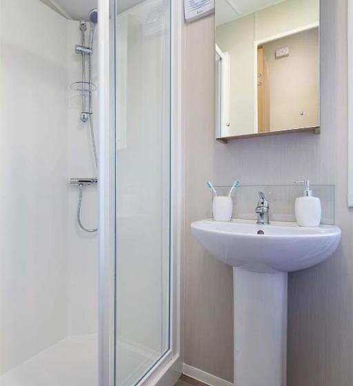 Дом 3 Спальни, Springwood Holiday Park