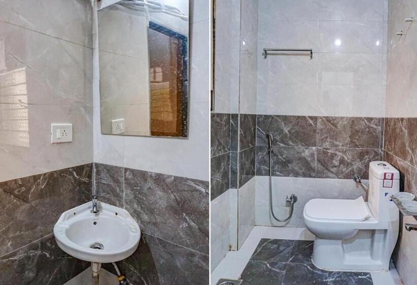Номер Deluxe, Fabhotel Ashoka