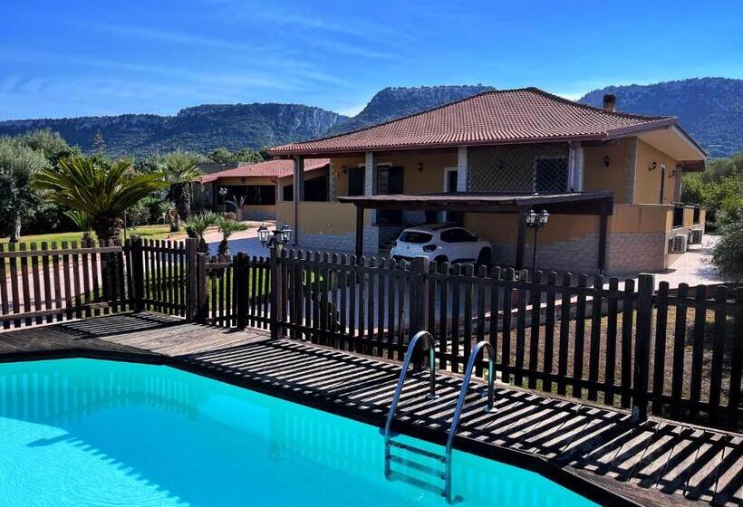 اتاق لوکس, Villa Giudice Luxury Home