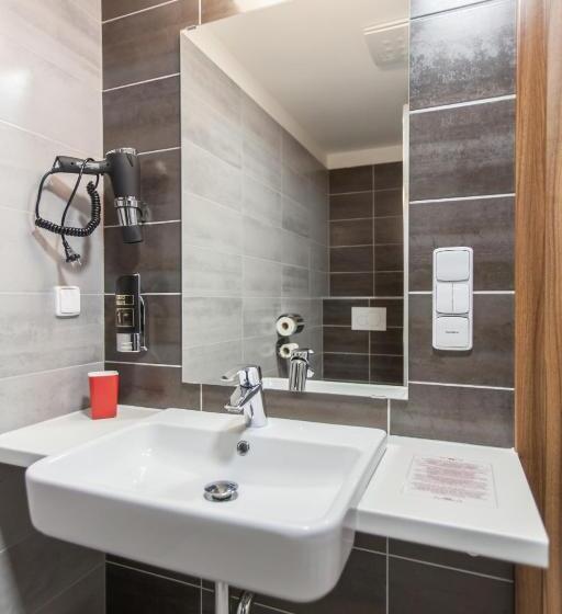 Апартаменты 1 Спальня, Kaskáda Kurdějov   Bed And Breakfast
