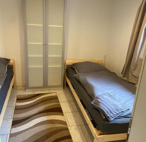 اتاق استاندارد چهار تخته, @ Home Zimmervermietung