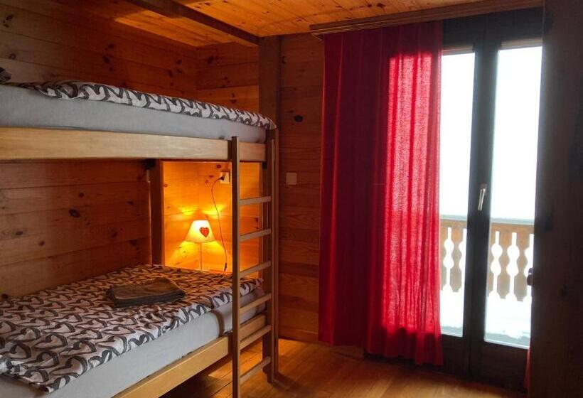 اتاق استاندارد با سرویس بهداشتی مشترک, B&b Chalet Rey Bellet