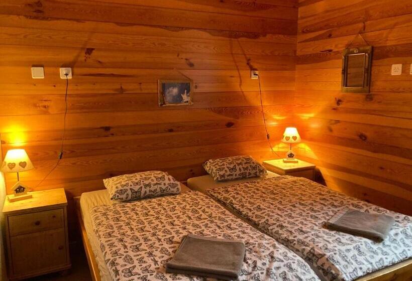 اتاق استاندارد سه نفره, B&b Chalet Rey Bellet