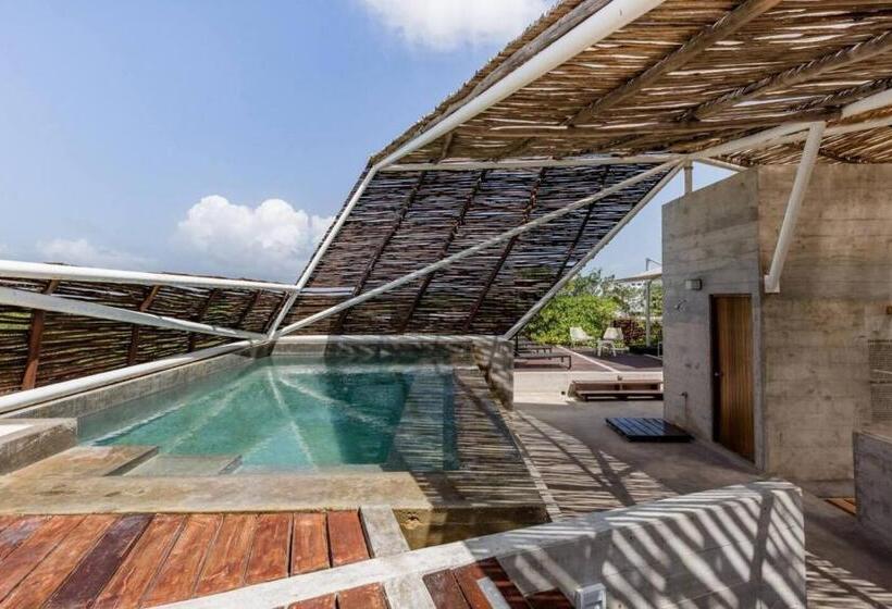 デラックススイート, Casa De Piedra Tulum