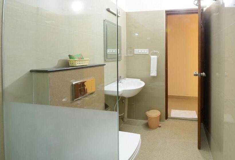 Номер Deluxe с Балконом, Brindhavan Residency