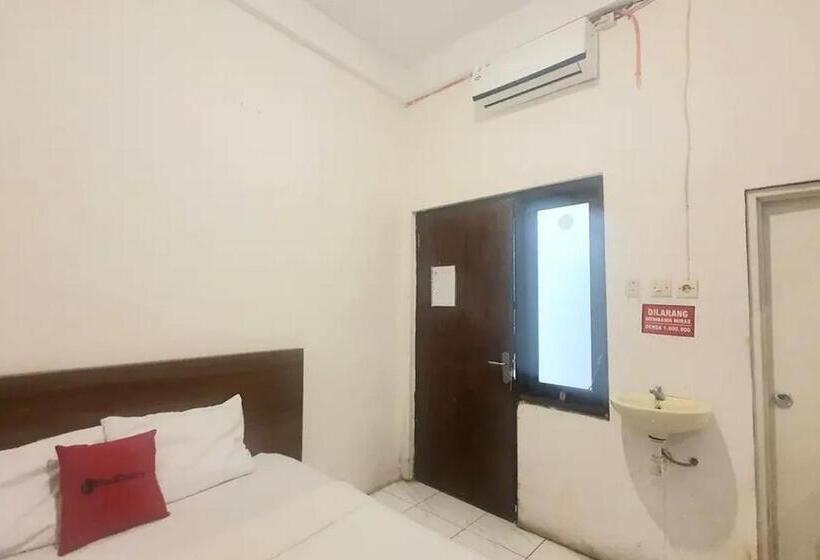 اتاق استاندارد, Reddoorz Near Universitas Pgri Kanjuruhan