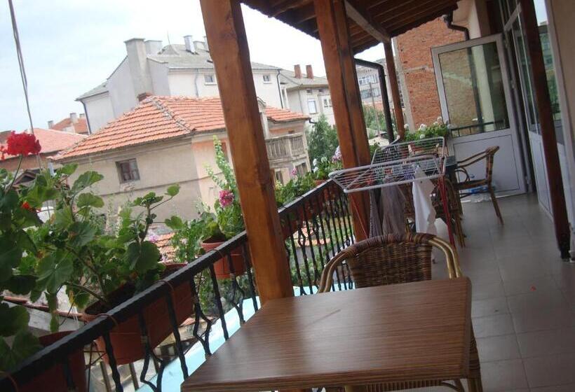 Номер Стандарт, Radi Inn
