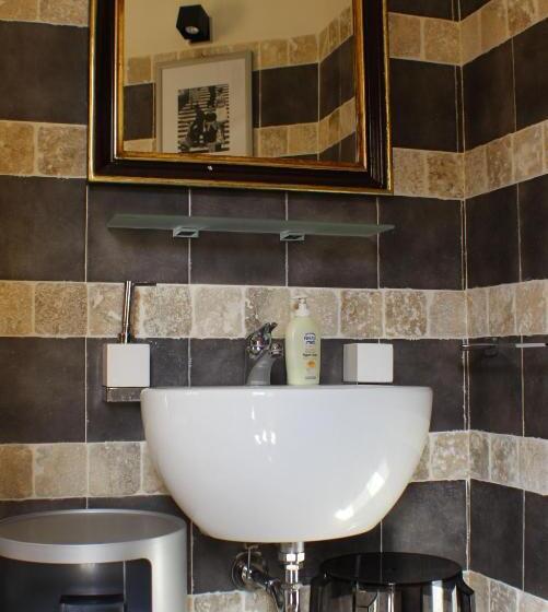 Апартаменты 2 Спальни, Dimora Di Charme Cassaro 168