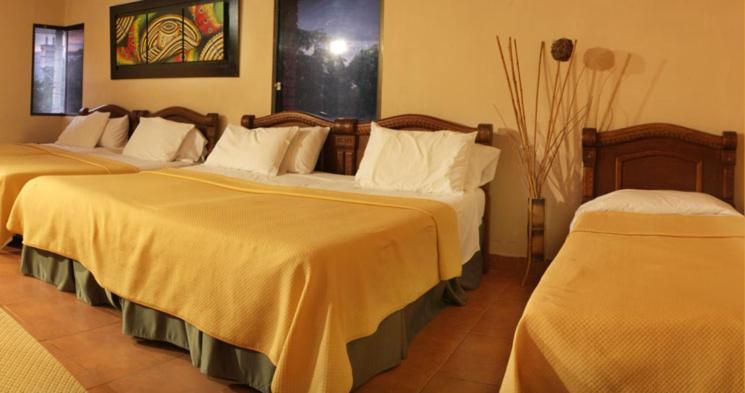 Номер Стандарт Трехместный, D  Leon Inn