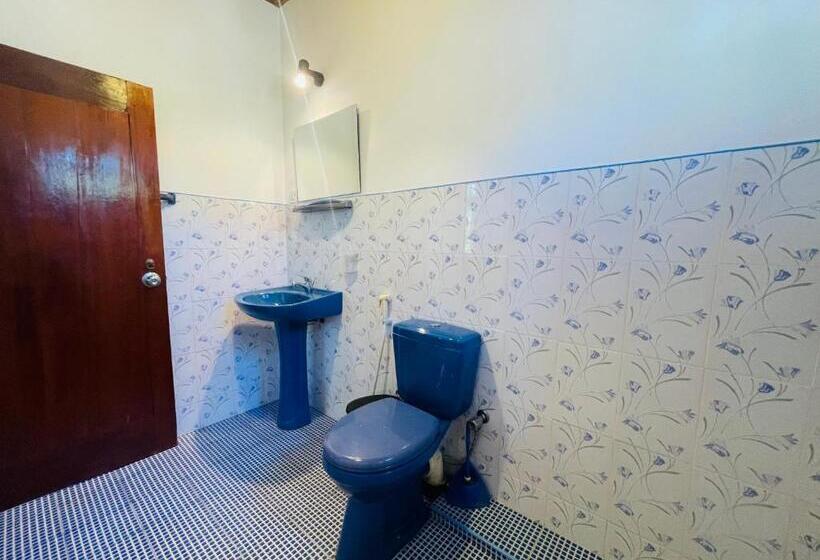 Номер Deluxe Вид на Море с Балконом, Bougain Villa Guesthouse
