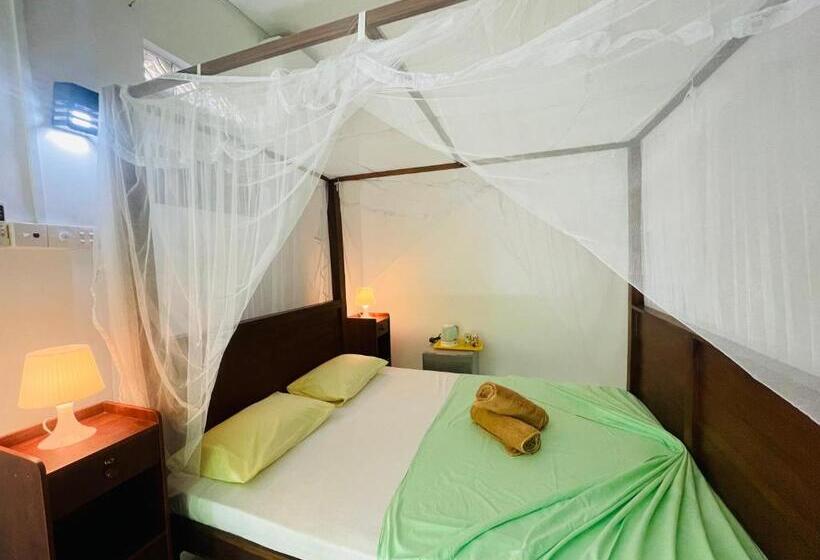 Номер Стандарт Вид на Сад, Bougain Villa Guesthouse