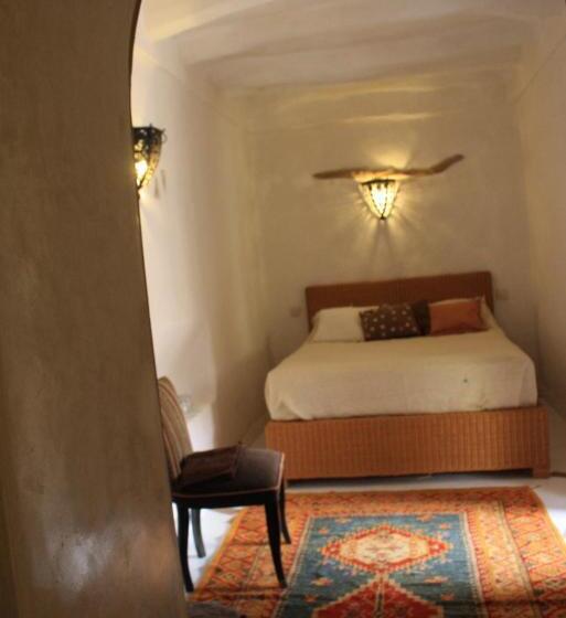 Номер Стандарт, Riad El Koudia