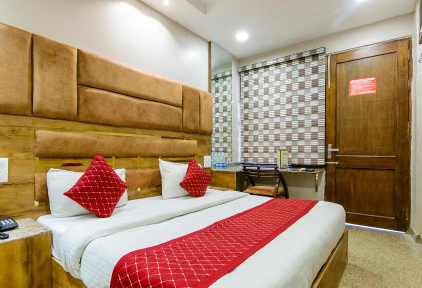 标准间带阳台, Anand   New Delhi