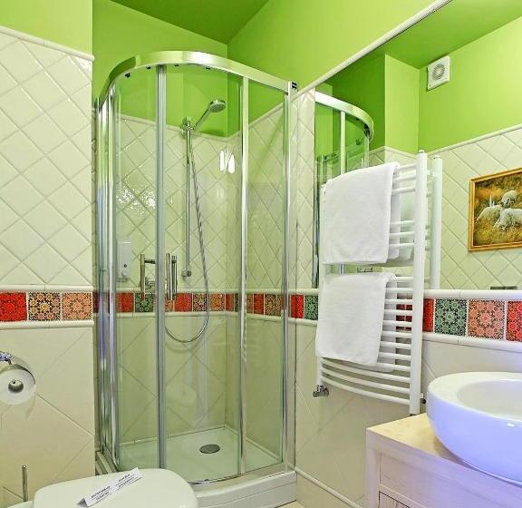 Номер Стандарт, Gazdówka Spa