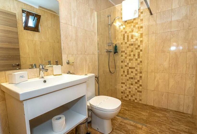 سوییت جونیور, Mera Resort