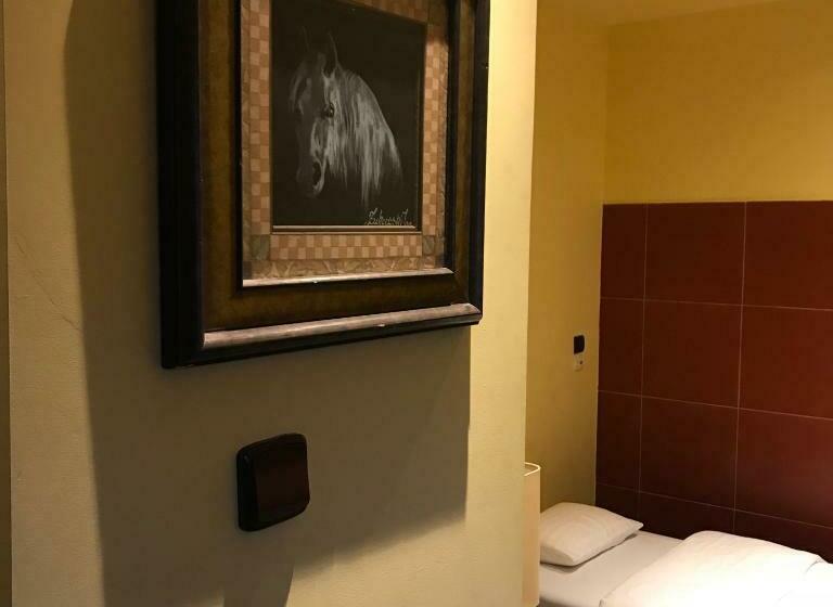 Номер Стандарт, Podzamcze