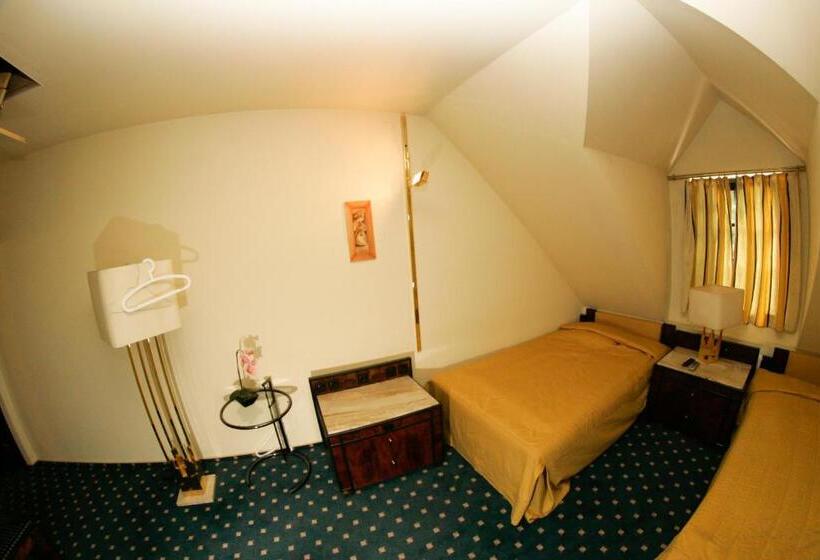 Номер Стандарт, Podzamcze