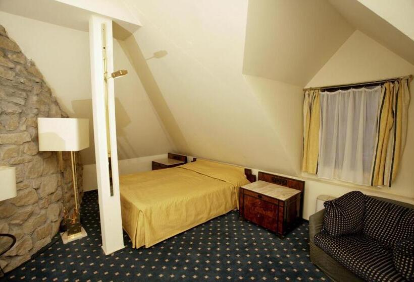 Четырехместный Номер Стандарт, Podzamcze