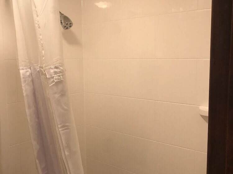 스탠다드 룸 더블 침대 2개, Red Lion Inn And Suites La Pine, Oregon