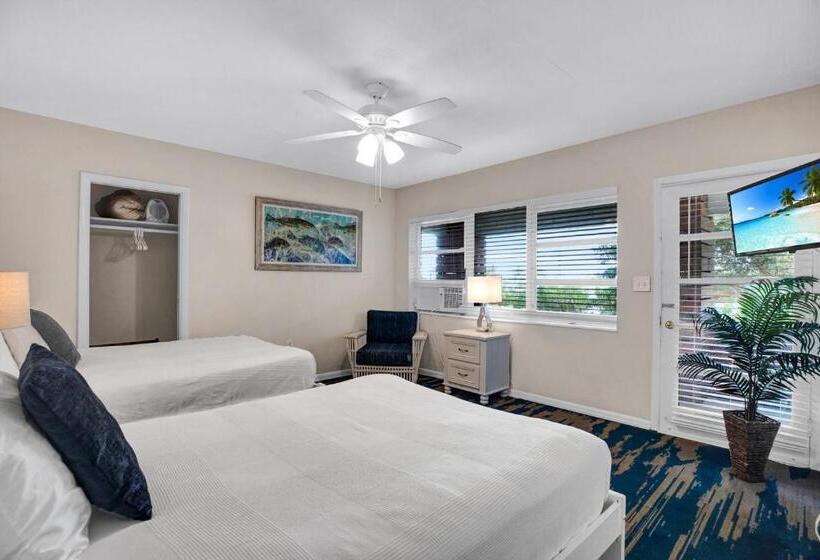 Апартаменты 2 Спальни, Seascape Resort & Marina