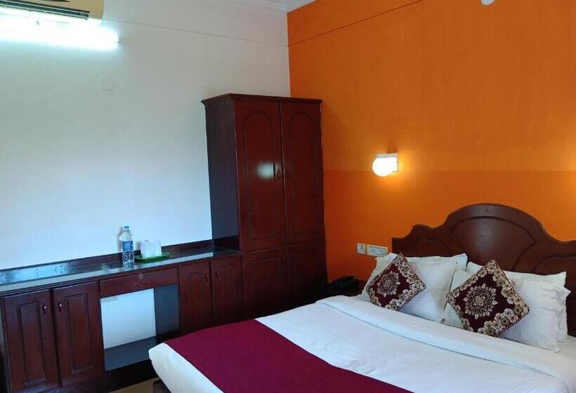 Quarto Deluxe, Vedantha Inn