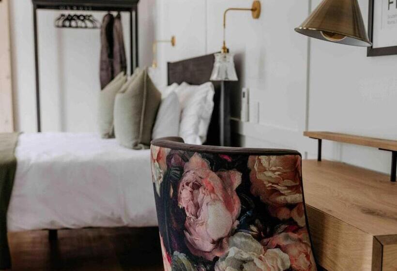 سوئیت کلاسیک, Fancy Fritz B&b