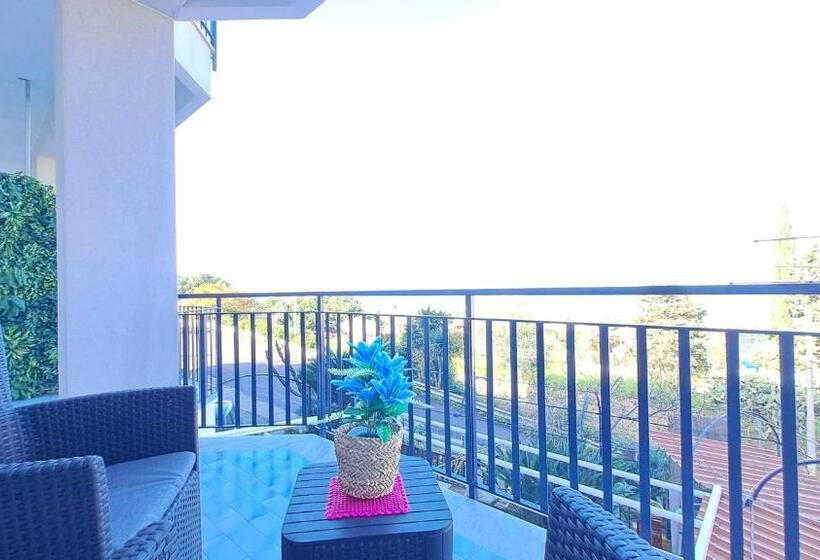 Triple Room Sea View, Chez Lucy Cefalù