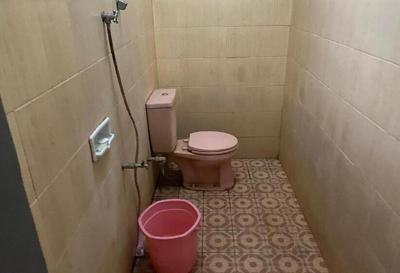 Номер Стандарт, Spot On 93517 De Lanang Homestay