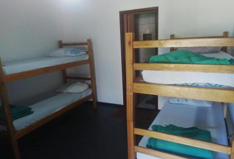 공동 객실, Hostel E Pousada Araquari