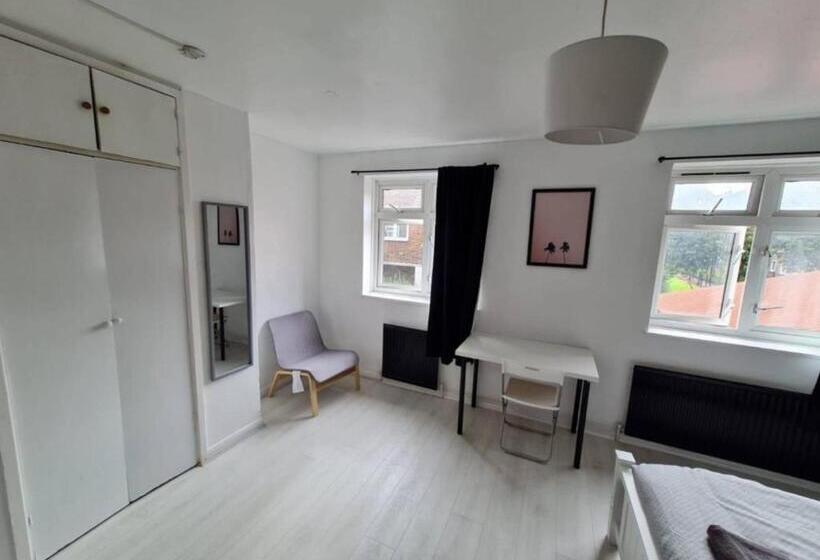 Номер Стандарт, London E2 Rooms