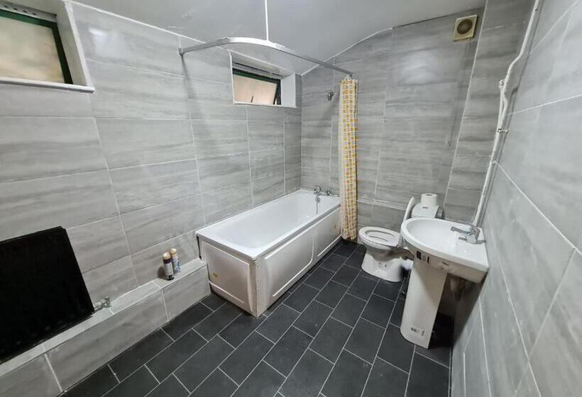 Номер Стандарт, London E2 Rooms