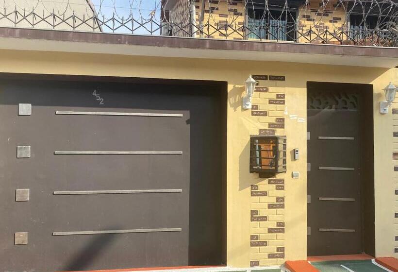４ベッドルームハウス, The Landing Lodge Abidjan