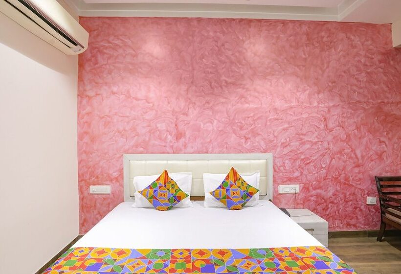 اتاق لوکس, Fabhotel Uday Villa