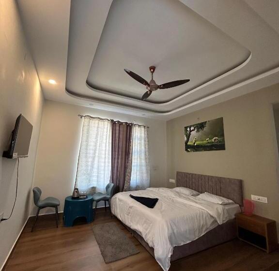 디럭스 룸, Devlok Homes