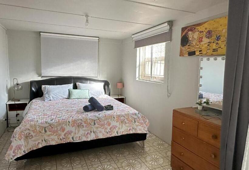 סוויטה משפחתית, Zen Escape Guest House  Romantic Escape, Cozy Delight, Oasis Suite