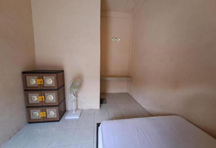 Номер Economy, Spot On 93465 Archa Guest House Syariah