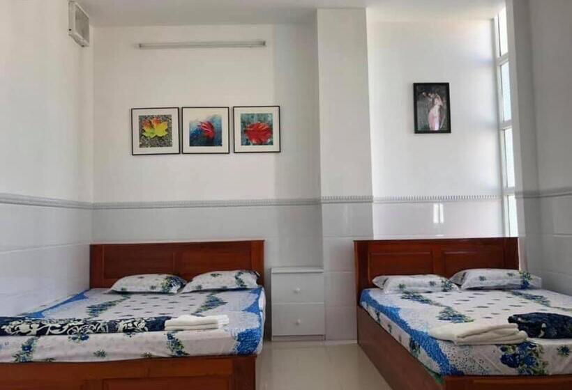 اتاق استاندارد با بالکن, Nhà Nghỉ Vân Anh