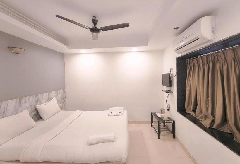 Quarto Deluxe, Vrs Satkar