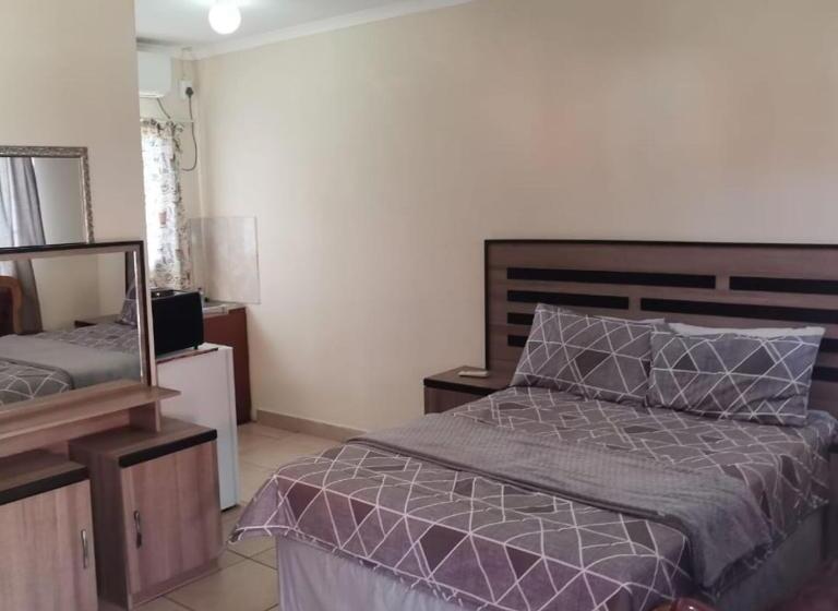 Номер Economy, Ngisaphila Guesthouse