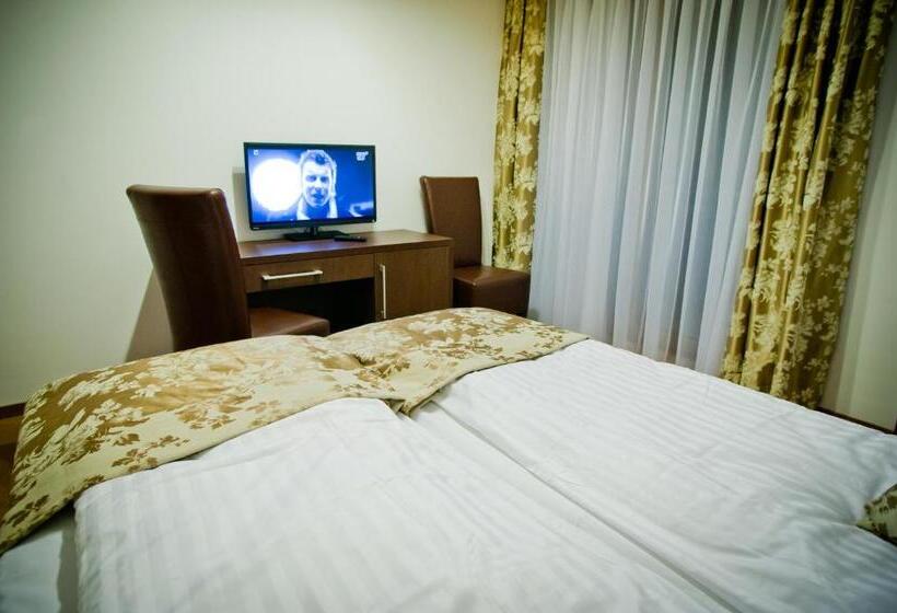 Четырехместный Номер Стандарт, Apartamenty Rubin