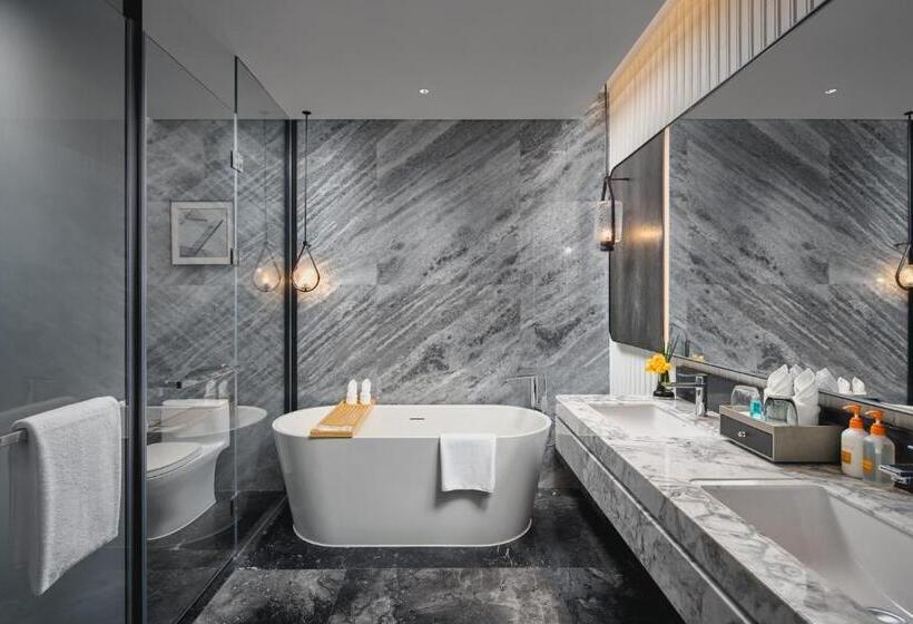 Люкс, Crowne Plaza Ezhou, An Ihg